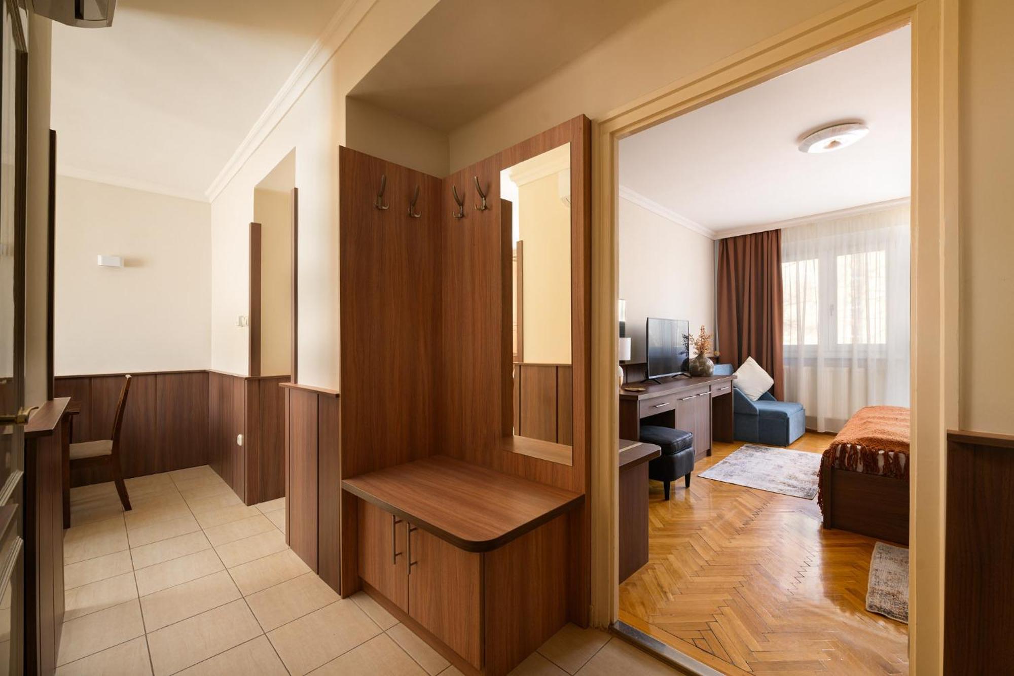 Szilfa Etterem Mariann Apartman Hajduszoboszlo Bagian luar foto