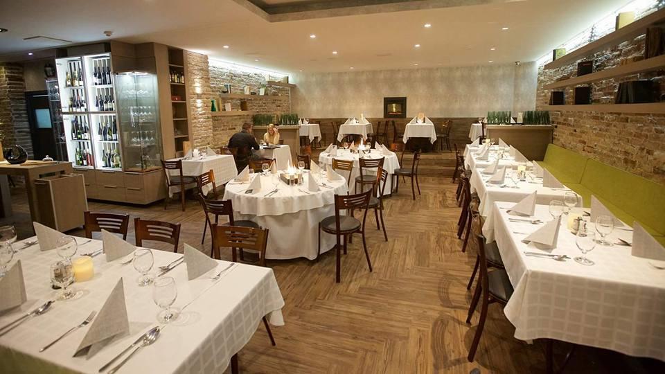 Szilfa Etterem Mariann Apartman Hajduszoboszlo Bagian luar foto