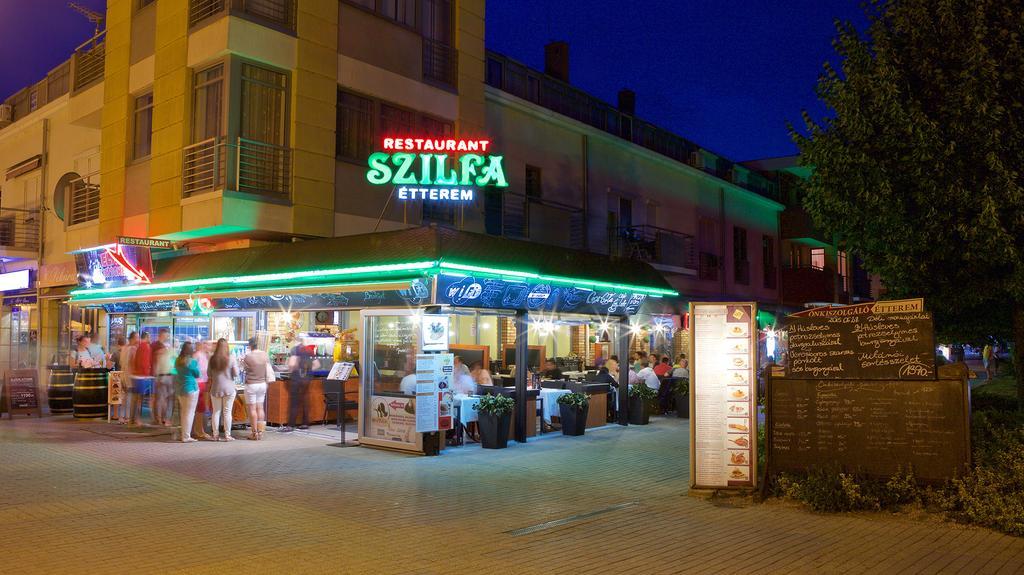 Szilfa Etterem Mariann Apartman Hajduszoboszlo Bagian luar foto